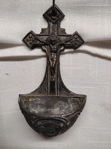 Colgador de Pared Jesucristo Cruz Agua Bendita Sagrado Corazón 4 x 2 - Imagen 1 de 7