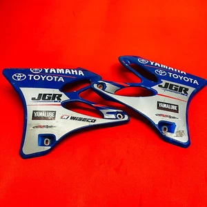 YZ250 Shrouds Plastics Tank Covers Genuine OEM YAMAHA YZ 250 (2002-2005) - Picture 1 of 9