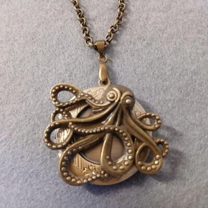 Vintage Style Antique Bronze Retro Octopus Locket Necklace Nautical Steampunk - Picture 1 of 6