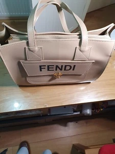 Beautiful nude colour Leather Handbag - Large - Brand New - Picture 1 of 12
