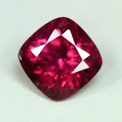 2.28 Cts_Loose Stone_100 % Natural Unheated Purple Pink Malaya Garnet_Srilanka - Image 1 of 3
