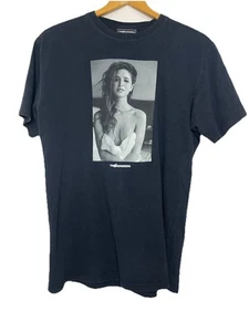 Camiseta The Hundreds Gigi Paris Camiseta Negra Para Hombre Camiseta Mediana Manga Corta - Imagen 1 de 6