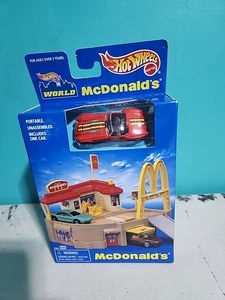 NEU Vintage 1996 Hot Wheels World McDonalds Spielset mit Auto Mattel 65692 Neu in OVP - Bild 1 von 5
