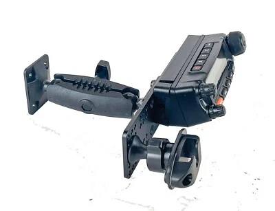 Jeep 2024 JL Wouxun KG-1000G Plus Remote Head With Microphone Clip Mount - Image 1 of 4