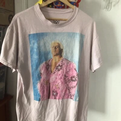 WWE Wrestling Legend Ric Flair The Nature Boy Camiseta Rosa WWE WWF Y2K Talla L Foto 1 de 4