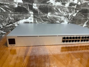 Ubiquiti UniFi 24 Port Managed Gigabit PoE++ Switch SFP 400W USW-PRO-24-POE USED - Picture 1 of 5