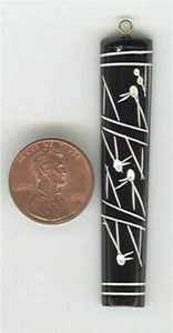 1 GENUINE EBONY HORN TRIBAL ETCHED BIRD SCENE 59mm. DROP BEAD PENDANT Z372 - Picture 1 of 1