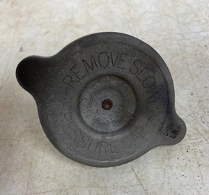 OE-Style Radiator Cap for 1960-1969 MoPar B-Body - great for survivor car - Picture 1 of 5