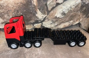 Lego Duplo - Red & Black - Tractor Trailer, Freight Truck, Big Rig Semi, Truck - Picture 1 of 5