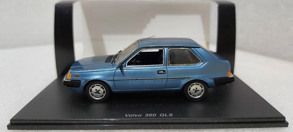 Volvo 360 GLS Light Blue Metallic 1985 1:43 Neo 43028 EXTREMELY RARE!! - Image 1 of 4