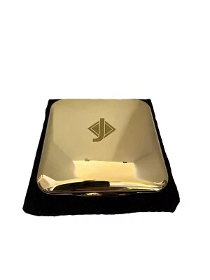 Jafra Pressed Power In Gold Case Medium .35oz /10grams - Image 1 of 4