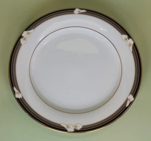 Noritake - Legendary - Ellington - Salad Plate - ONE - 1 - 3691 - 8 1/4" - Picture 1 of 3