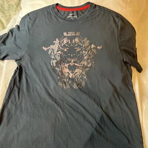 Nike Dri Fit Lebron James Lion schwarzes T-Shirt Herren Größe 1X - Bild 1 von 7