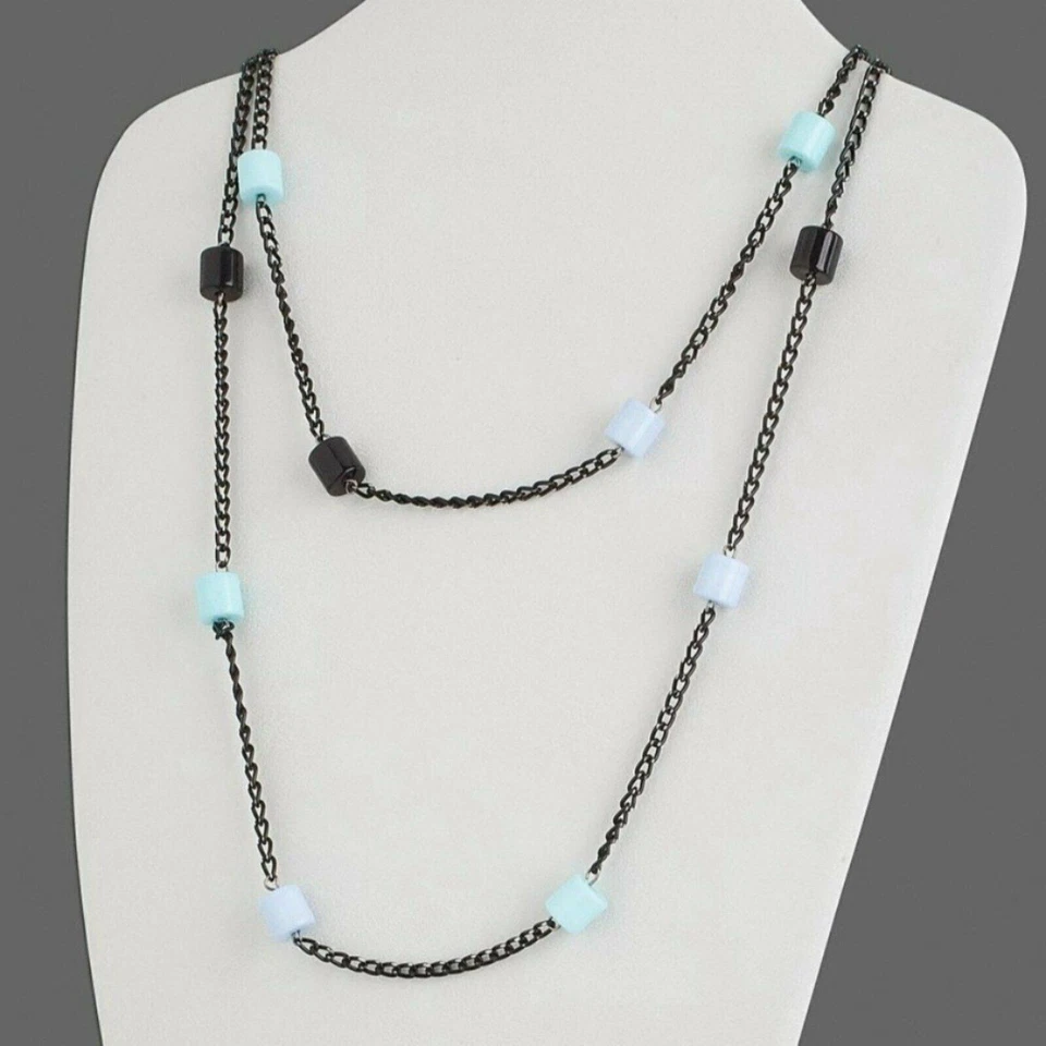 Collar de cadena largo de metal negro con cuentas de lucita verde azul vintage años 80 Foto 1 de 1