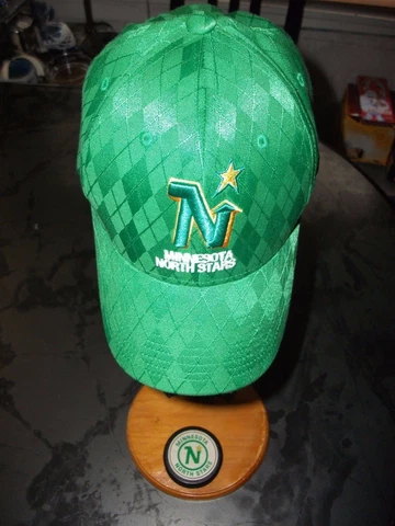 VINTAGE MINNESOTA NORTH STARS HOCKEY PUCK RARE GENERAL TIRE & OLD TIME CAP GROUP Cover