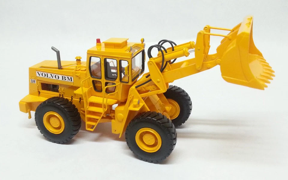 1/50 Volvo BM 1641 Loader - High Quality Resin KIT by Fankit Models - Image 1 of 4
