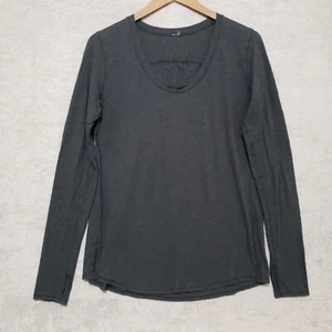 Lululemon Womens Long Sleeve T Shirt Gray Pleated Thumbsholes Small 36" Chest - Picture 1 of 11