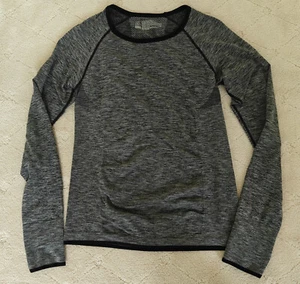 Victorias Secret VSX Sport Top Damen grau schwarz langärmeliges Laufoberteil LOGO M - Bild 1 von 11