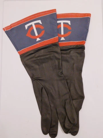 Minnesota Twins Team Dish Rubber Gloves MLB Baseball NWT Black Cover