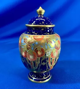 ROYAL CROWN DERBY 5.5"H LIDDED URN COBALT BLUE, HEAVY GOLD & RED FLORALS URN - Picture 1 of 10