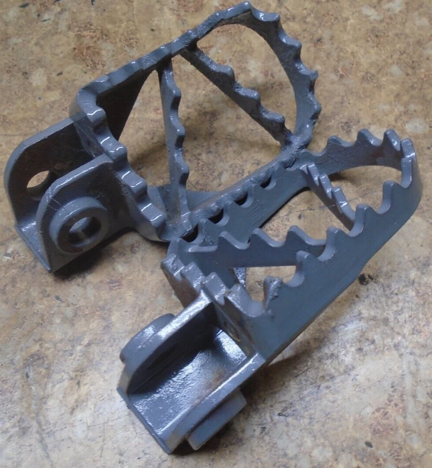 Motor KTM 65 SX 65SX XC SXS 2004 2005 reposapiés reposapiés izquierda derecha 04 Foto 1 de 1