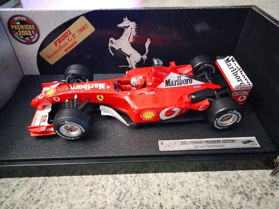 FERRARI F2002 Schumacher #1 Premiere World Champion 54643 Hot Wheels 1:18 - Immagine 1 di 4