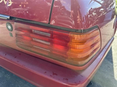 Luz trasera derecha pasajero tipo 129 compatible con 90-93 Mercedes 300SL 1349865 Foto 1 de 4