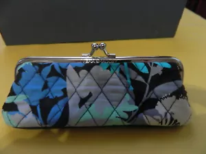 PRE-OWNED "CAMOFLORAL" KISSLOCK HOLDER RETIRED EUC - Picture 1 of 3