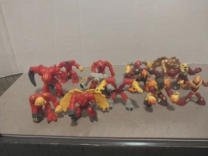 Lote de 13 figuras de dibujos animados Giochi Preziosi Gormiti tribu lava, sin tarjetas - Imagen 1 de 16