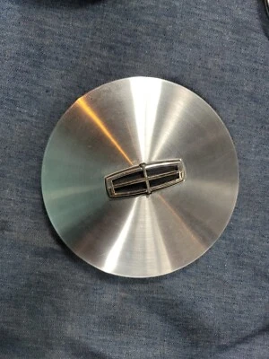 Lincoln Continental E80C-1A096-AA Factory OEM Wheel Center Rim Cap Hub Cover Lug - Image 1 of 2