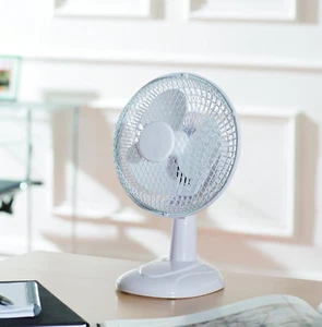 Daewoo 6" Mini Desk Fan Portable Oscillating Tilt Powerful 2 Speed Bedside Table - Picture 1 of 8