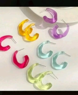 orecchini Colorati A Forma Di Goccia Mare Estivi Di Plastica Trasparente Colorat - Immagine 1 di 4