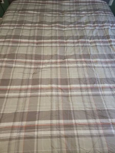 Lacoste Plaid QUEEN Comforter 92x96 Gray Red White Cotton Shell Polyester Fill - Picture 1 of 6
