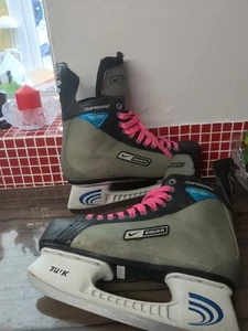 Nike Bauer Supreme 11 Eishockey Schlittschuhe Größe 12 UK - Bild 1 von 15