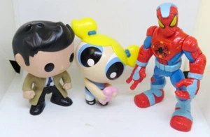 Juego de 3 figuras Cartoon Network Power Puff Girls Spiderman Funko Pop Guy - Imagen 1 de 6