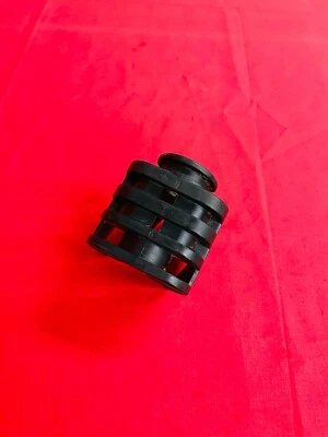 TTR110 TANQUE DE GASOLINA MONTAJE DE GOMA AMORTIGUADOR BOTA CUBIERTA FABRICANTE ORIGINAL YAMAHA TTR 110 E Foto 1 de 4