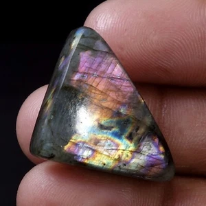 Beautiful Multi Fire Natural Labradorite Trillion Shape For Wire Wrapping 33 Cts - Picture 1 of 6