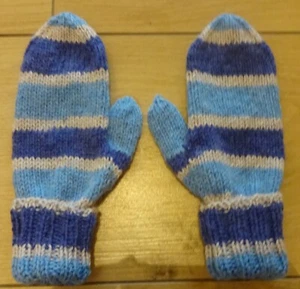 Handschuhe für Kinder handgestrickt Regia 6-fach Cruises Sockenwolle Größe 5 - Bild 1 von 2