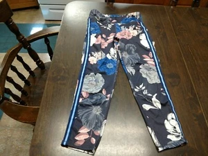 Old Navy Active Flowered Leggings Size Girl's 10/12 - Picture 1 of 2