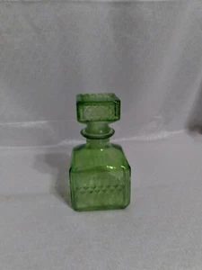 Decantador de licor de whisky de 3"" x 3"" de corte verde diamante - Imagen 1 de 8
