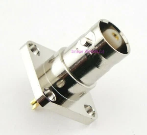 Conector de montaje de chasis de alta resistencia BNC hembra de 4 orificios - Imagen 1 de 2