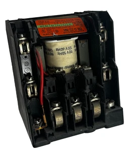 KLOCKNER MOELLER DIL 0-22-NA CONTACTOR 220V 60HZ 600VAC 33A DIL022NA 🎯 - Picture 1 of 8