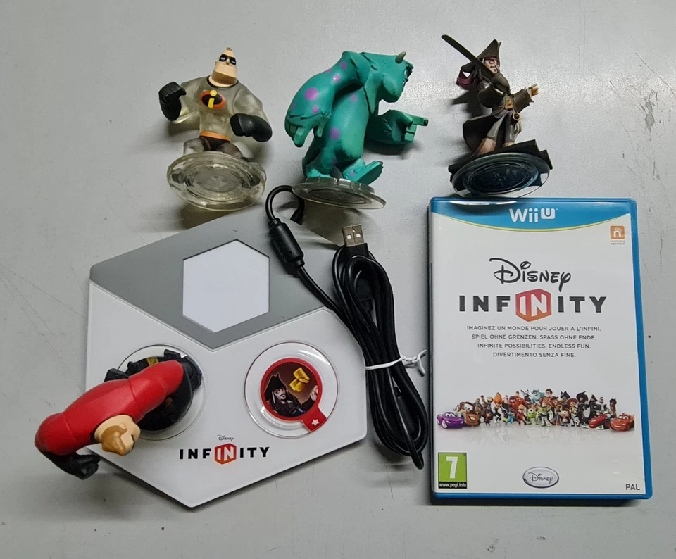 DISNEY INFINITY WII U CON BASE E PERSONAGGI DISNEY NINTENDO - Immagine 1 di 1