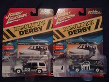 Johnny Lightning - 2019 Demolition Derby - '97 Tahoe - Reg & White Lightning