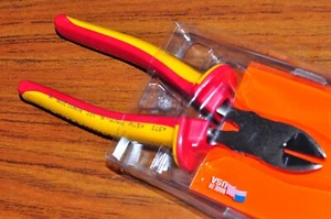 437I PINZA DA TAGLIO DIAGONALE 7 POLLICI CON IMPUGNATURA ISOLATA 1000V CHANNELLOCK USA - Foto 1 di 9