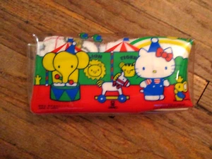 vintage 1976 HELLO KITTY KIT IGIENE DA VIAGGIO Borsa in plastica Spazzolino Pettine - Foto 1 di 5