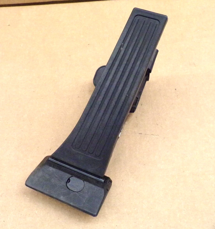 2015 hyundai sonata gas pedal 2015-2017 - Image 1 of 4