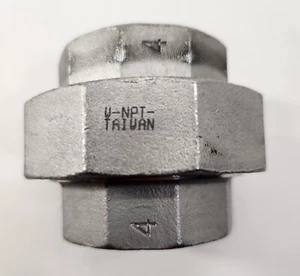 TC - 11/4-150 - 304 Stainless Steel Union - W-NPT - 4" x 4" - Picture 1 of 3