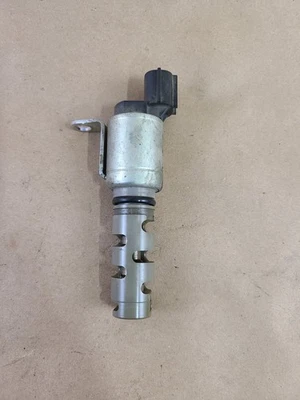 Válvula de control de aceite de distribución de leva V6 4,0 L Toyota 4runner 2010-2017 fabricante de equipos originales Foto 1 de 4