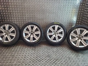 AUDI A4 2010 aleaciones y neumáticos 225 50 17 - 225/50/17 - banda de rodadura de 5 mm en el neumático aproximadamente - Imagen 1 de 22